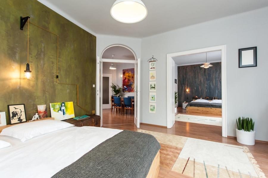 Europe Heart Apartment For 9 Budapeste Exterior foto